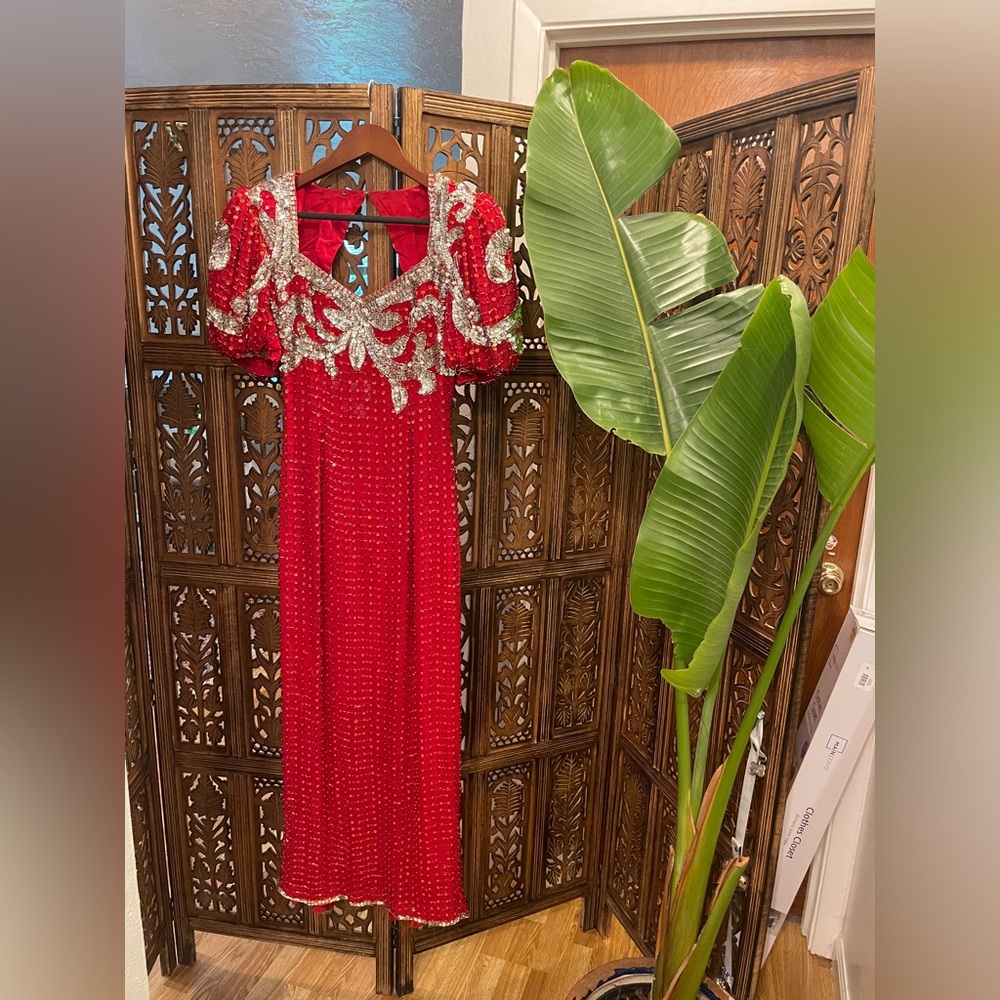 Vintage Nadine Gown Dress 100% Silk Red Fully Hand-Beaded Short Sleeve Sz 5/6